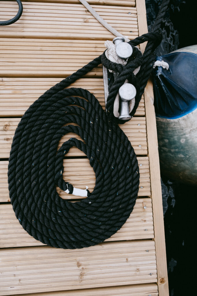 What Types Of Knots Are Essential For Survival Situations?